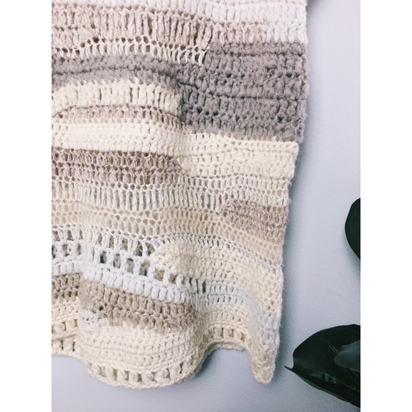 Anthro Far Away From Close Altiplano Crochet Tunic - Picture 2 of 5